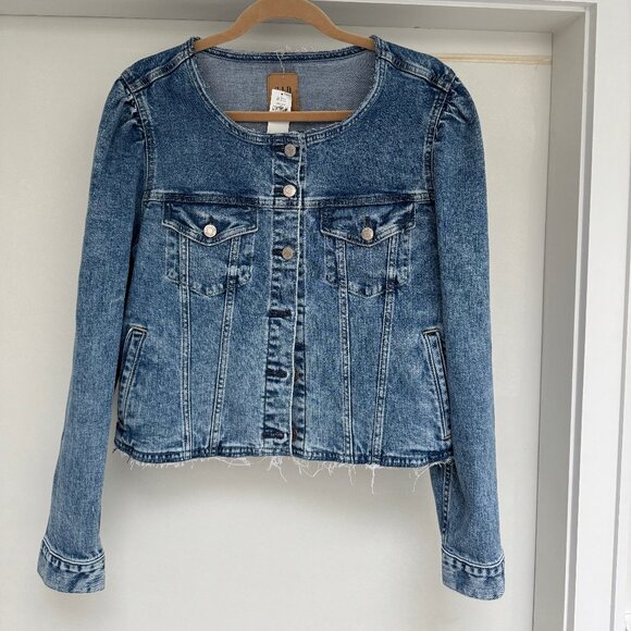 Collarless Cropped Icon Denim Jacket - Picture 4 of 7